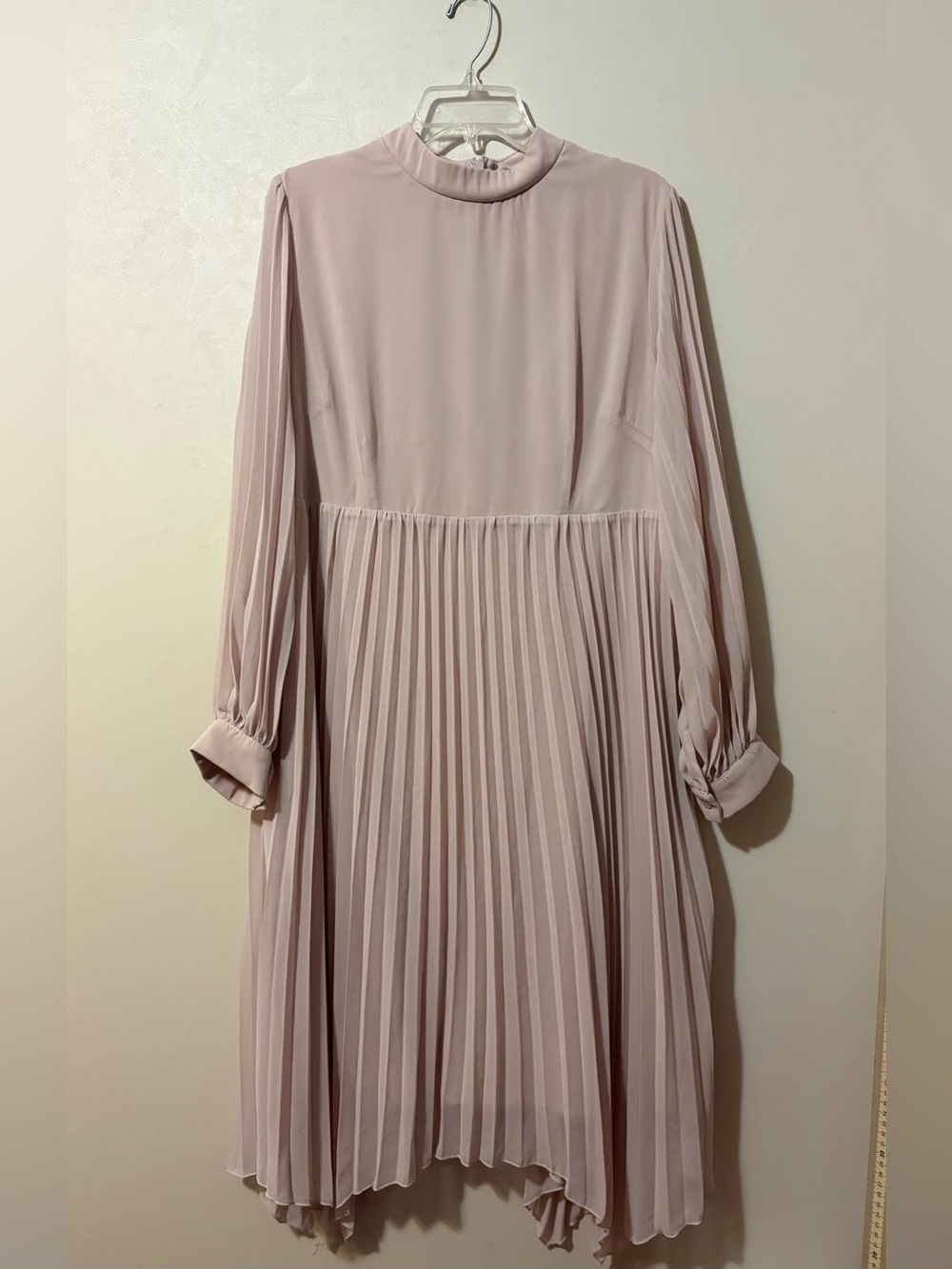 Boohoo Dusty Pink Pleated Long Sleeve Midi Dress size 12 womens